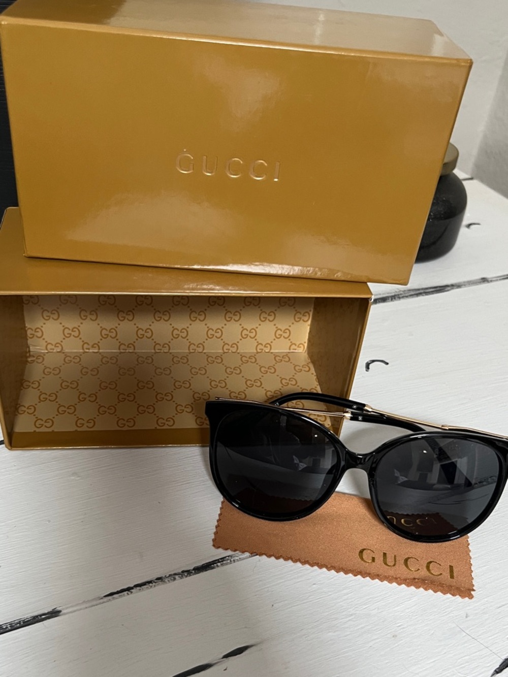 Gucci Black Oversized Cat-Eye Sunglasses